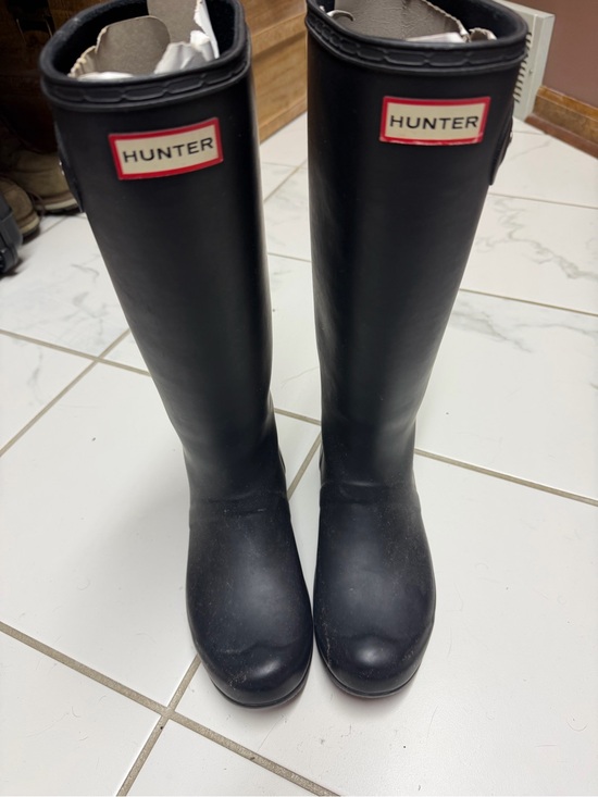 Hunter Shoes - Hunter Black Rubber Tall Rain Boots — UK 5 / US 7